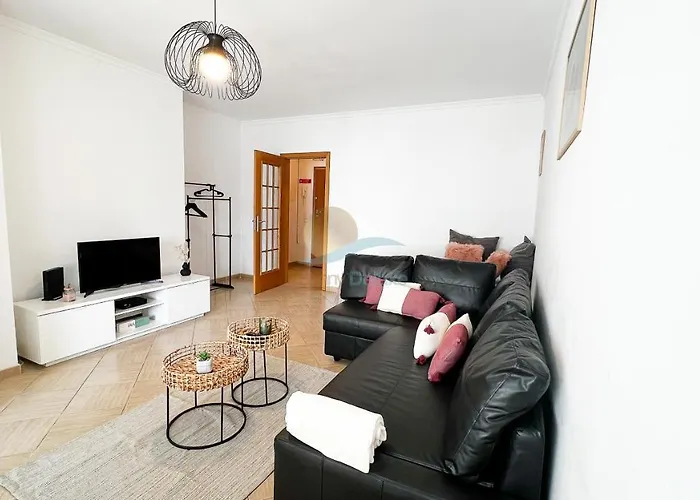 Oura Lancemar By Sunny Deluxe *