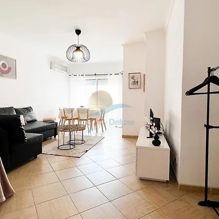 Oura Lancemar By Sunny Deluxe