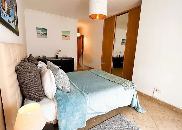 Oura Lancemar By Sunny Deluxe * אלבופיירה